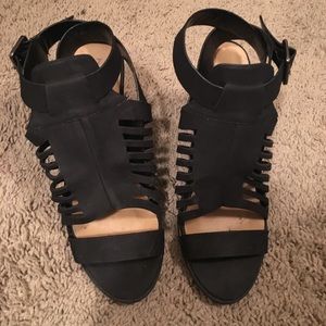 Black strappy heels.